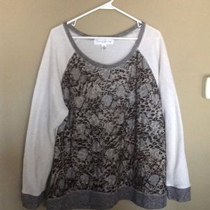 Sweater in cotton/polyester material